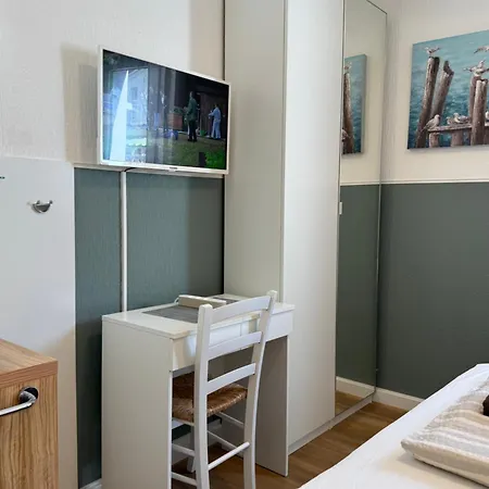 Heinrichs4a Bed & Breakfast Norderney